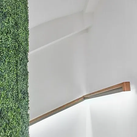 Explore From An Uber-central Studio! Apartment *