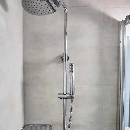 Explore From An Uber-central Studio! * Athens
